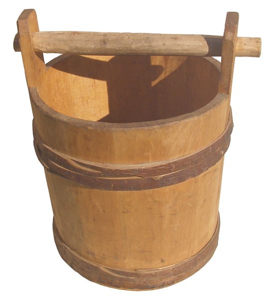 File:Bucket - wooden bound.JPG